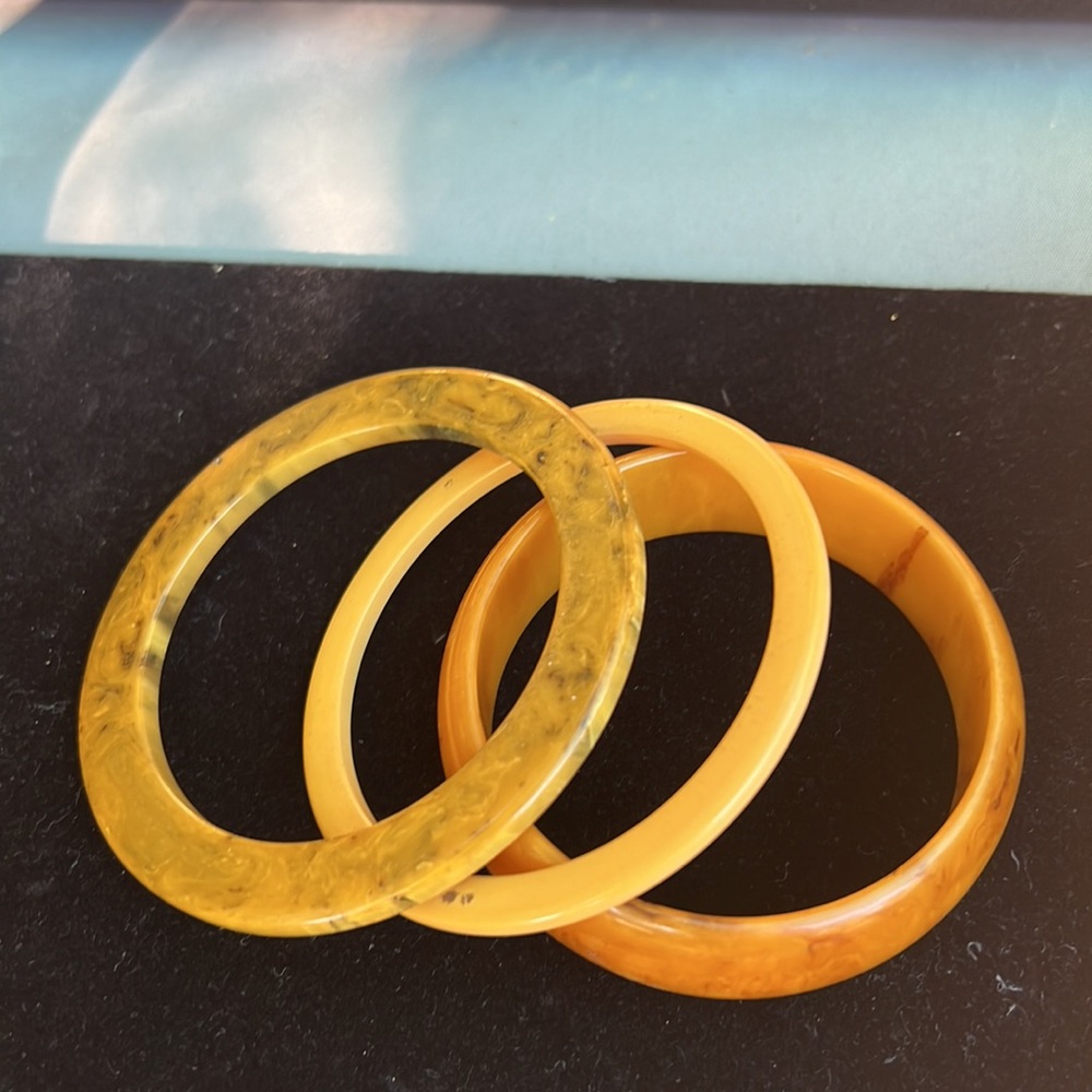 Bakelite Madness! - image 2